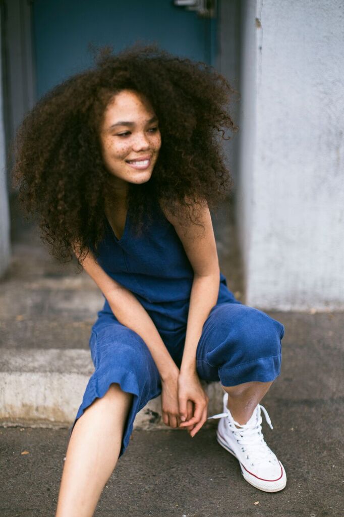 Minimalist Dressing for the Back-to-School Season