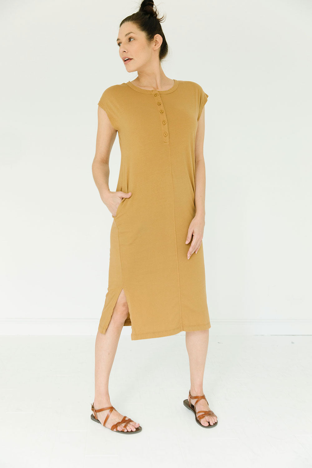 The Organic Market Dress in Bone Brown