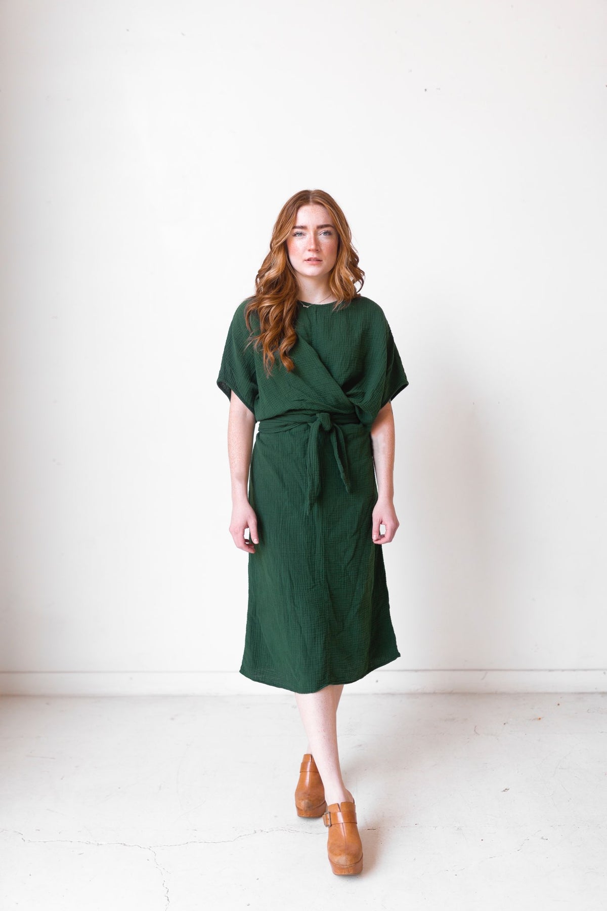 Suunday Linen buy Ema Dress in Kombu